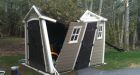 High winds blow power out in Quebec